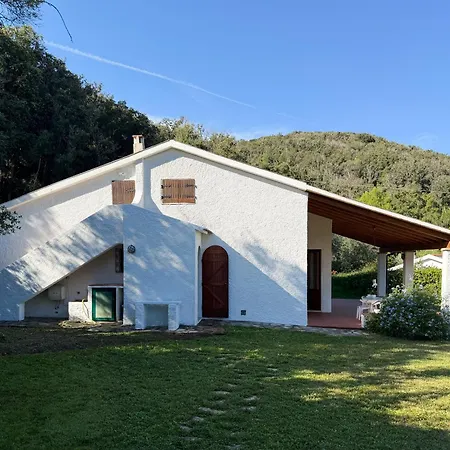 Holiday home Isola - Helloelba *