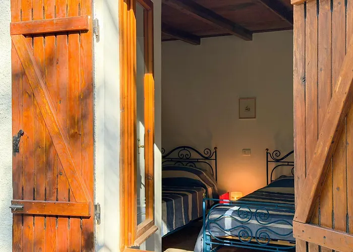 Holiday home Isola - Helloelba *